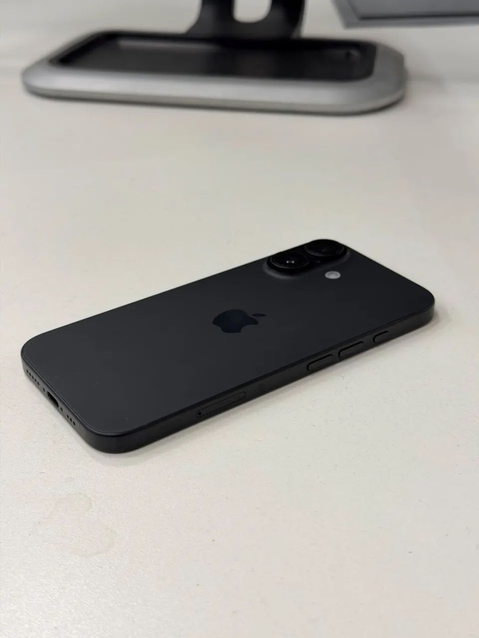 iPhone 16 128gb