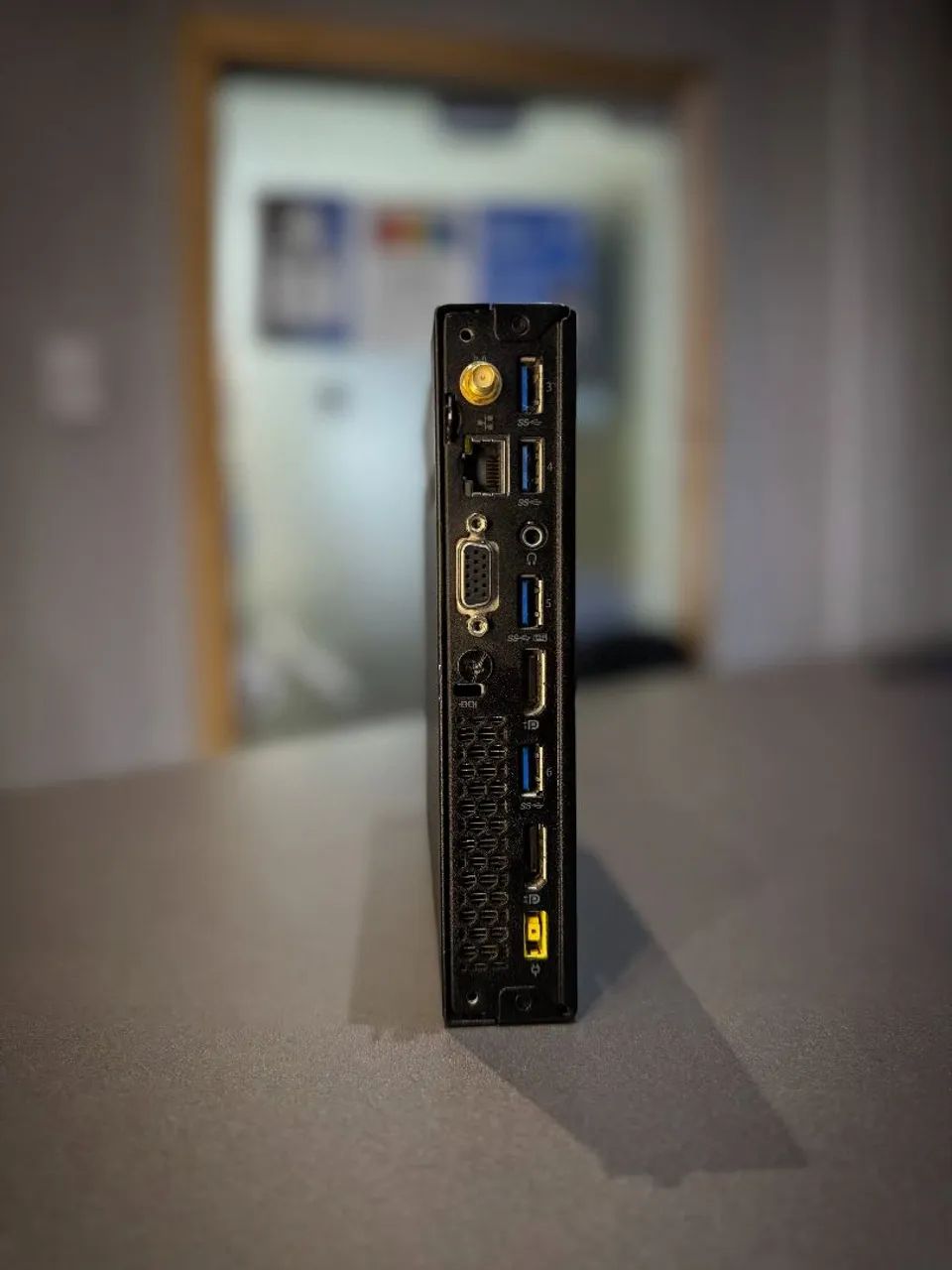 Mini PC Lenovo ThinkCentre M900 Tiny Intel Core i3 | 8GB RAM | SSD 120GB - Foto 2