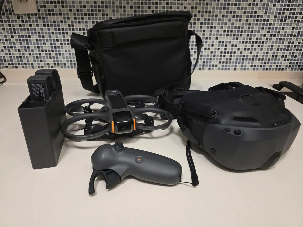 Drone DJI AVATA 2 - combo fly more - Foto 5