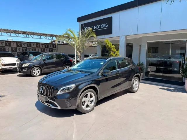 Mercedes-Benz GLA 200 Adv. 1.6/1.6 TB 16V Flex Aut. 2018