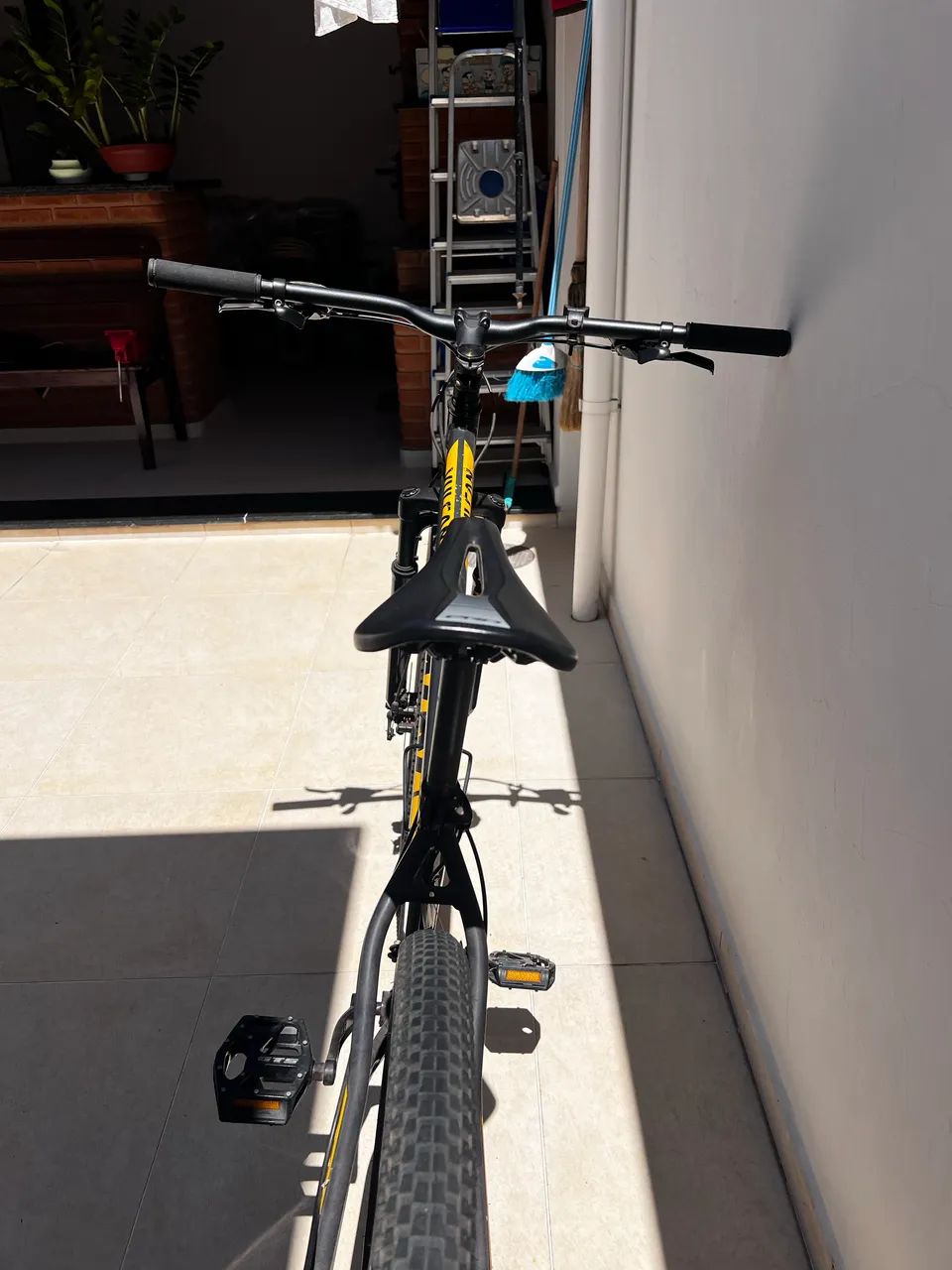 Bicicleta Caloi Vulcan Aro 29 Tam M com Upgrades - Foto 5