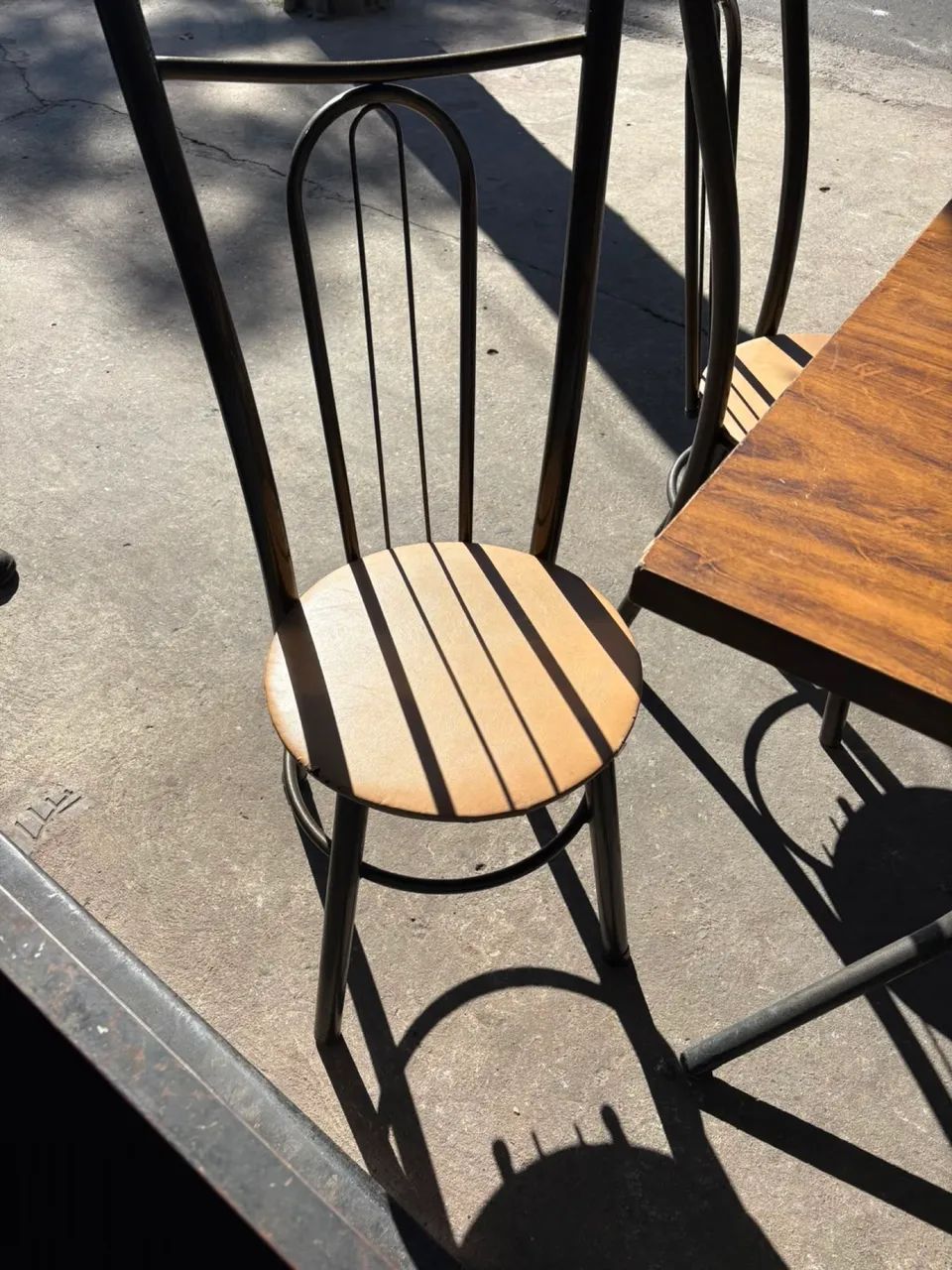 Vende-se mesas e cadeira para restaurante - Foto 4