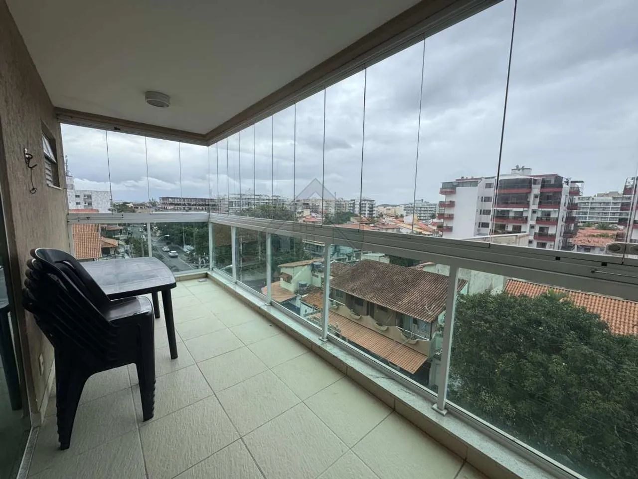 Alugo apartamento mobiliado com 3 quartos no Braga
