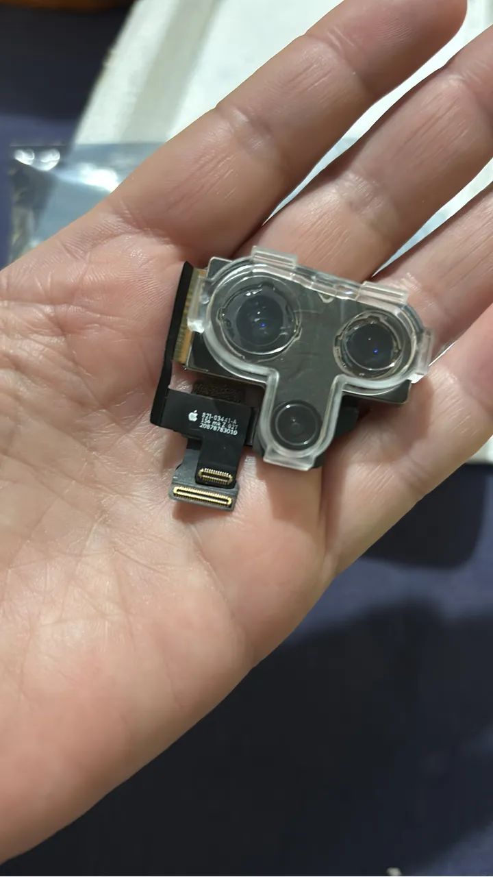 Vendo câmera do iPhone do iPhone 12 Pro Max nova