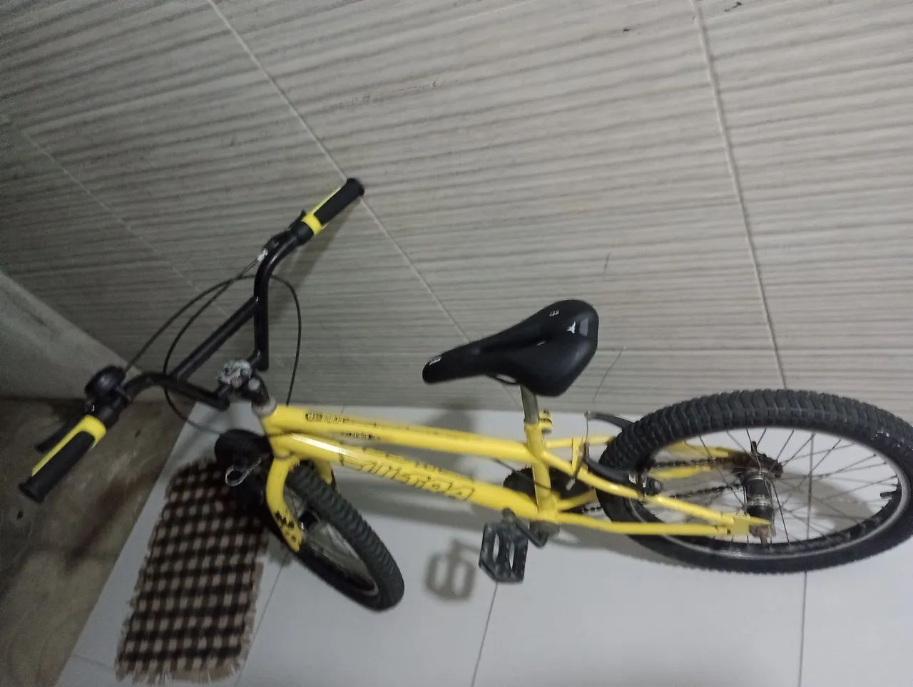 Bicicleta cross aro 22 - Foto 4