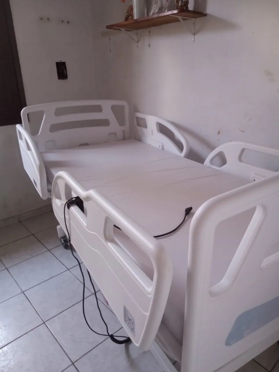 Cama hospitalar motorizada  - Foto 2