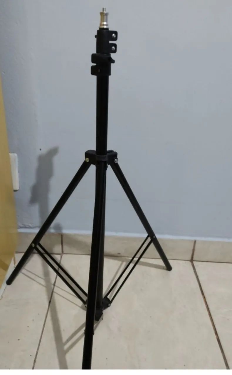 Tripé de iluminação 