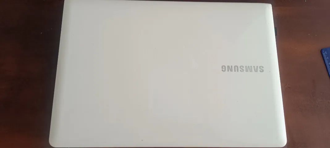 Vendo notebook Samsung I3 branco SSD 8giga de ram - Foto 3
