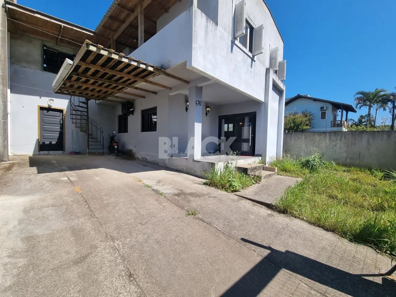 Prédio comercial no Centenário em Torres RS