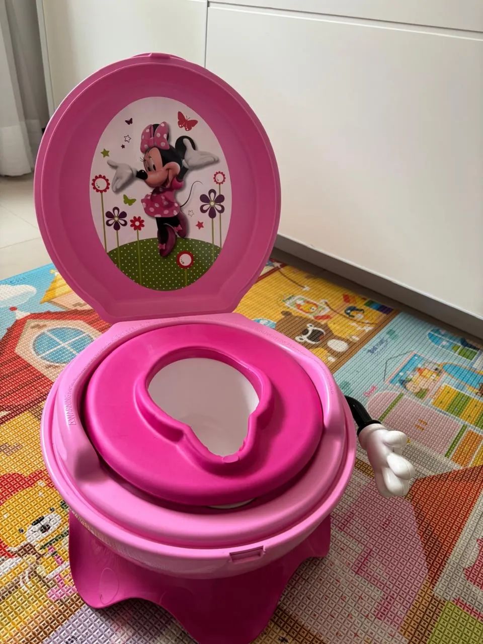 Troninho da Minnie com estimulo sonoro
