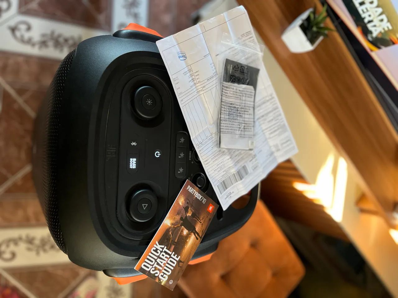 Jbl PARTYBOX 710w nova com nota fiscal e manuais  - Foto 3