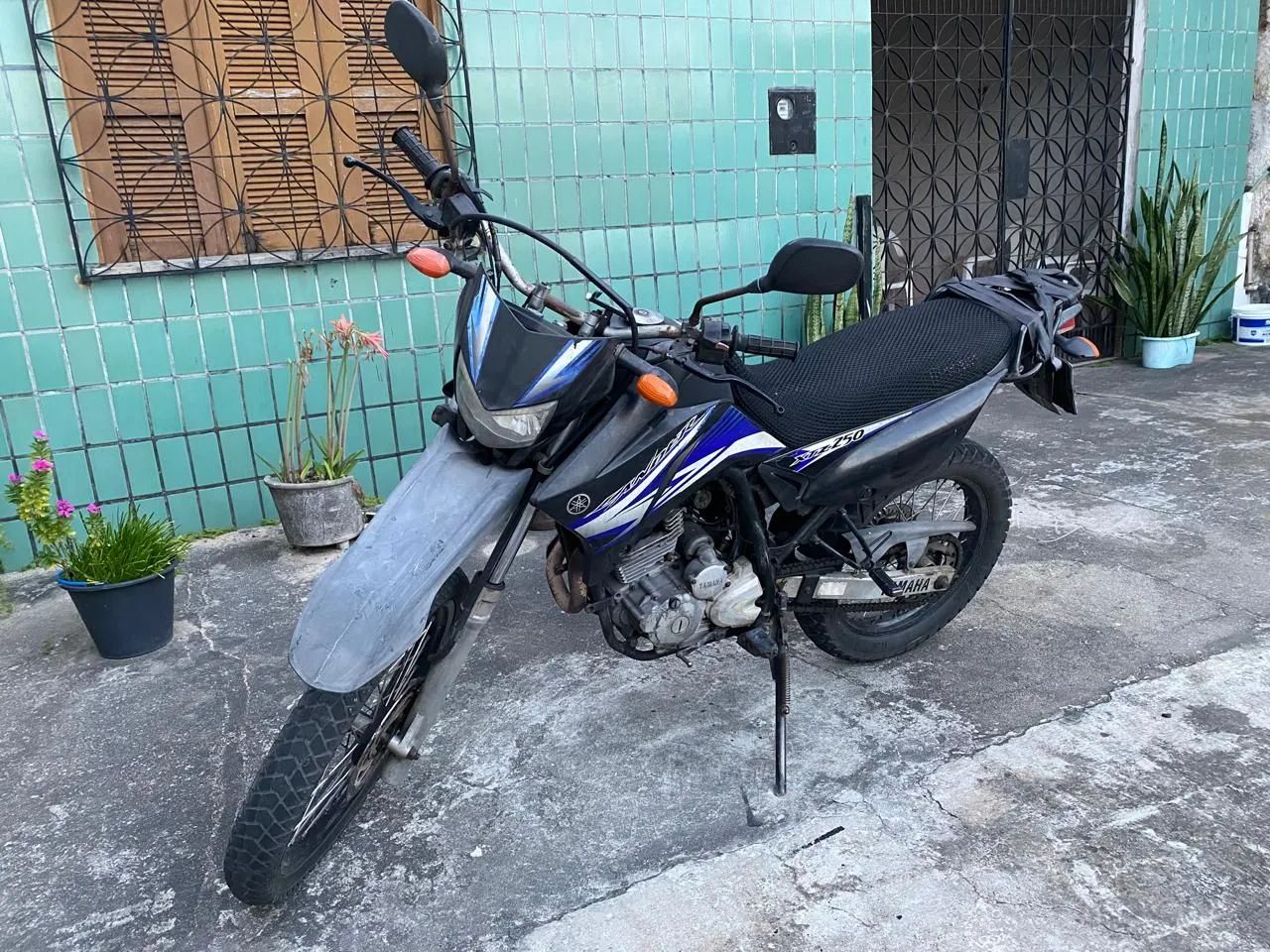 Moto Lander XTZ 250
