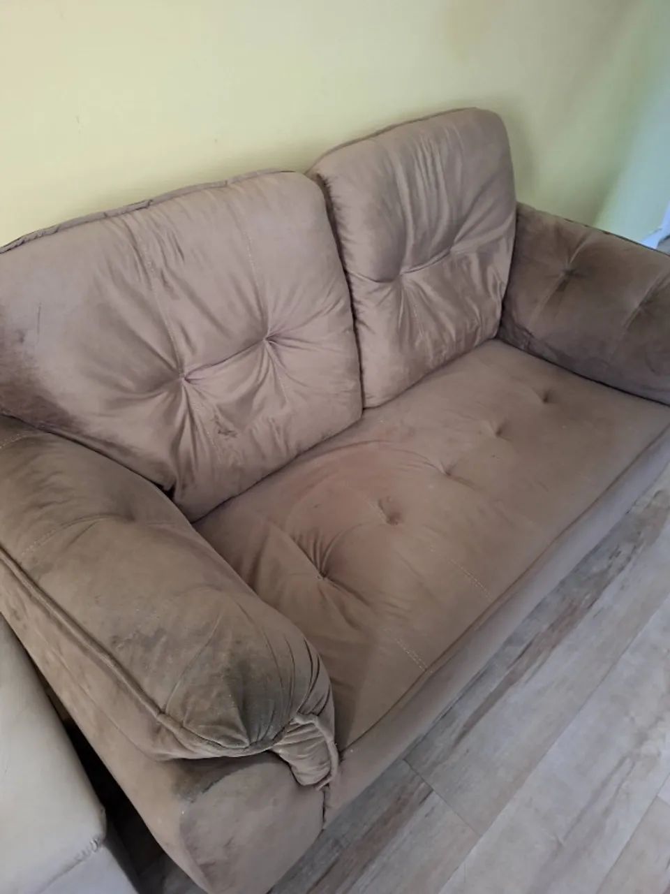 Sofá 2 lugares impermeabilizado  ótimo estado