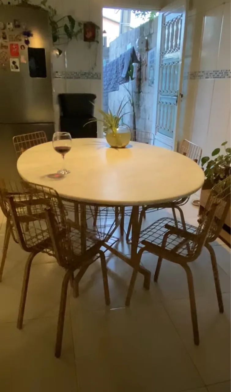 Mesa de ferro e Pedra de marmore Branco - Foto 2