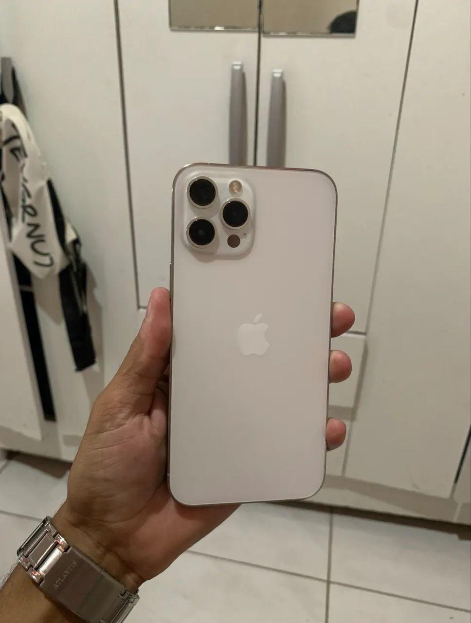 Iphone 12 pro max branco perfeito - Celulares e Smartphones