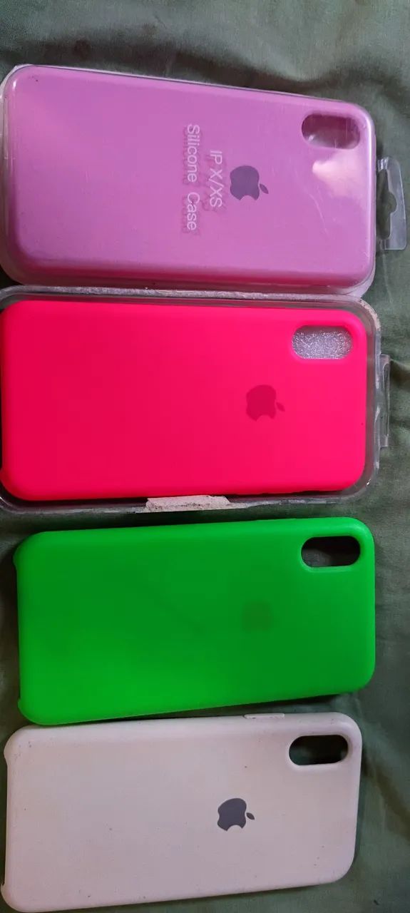 Capa para iPhone uma nova e a outra conservada