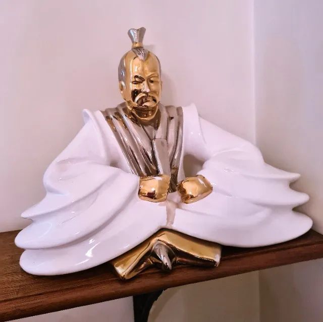 Antiguidade - Estatuetas em porcelana - Foto 3
