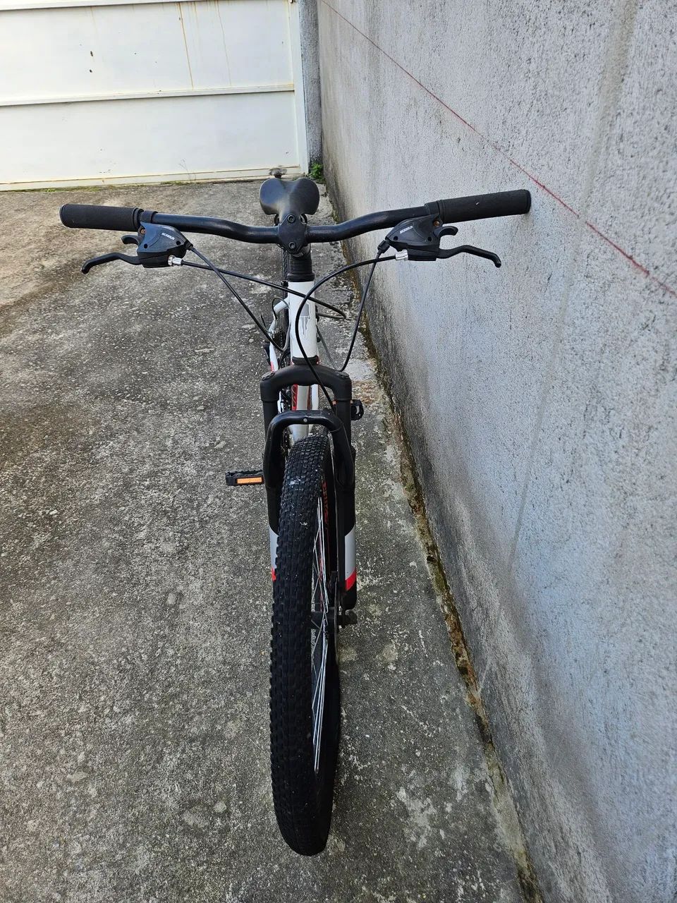 Bicicleta Vulcan branca aro 29 + acessórios  - Foto 2