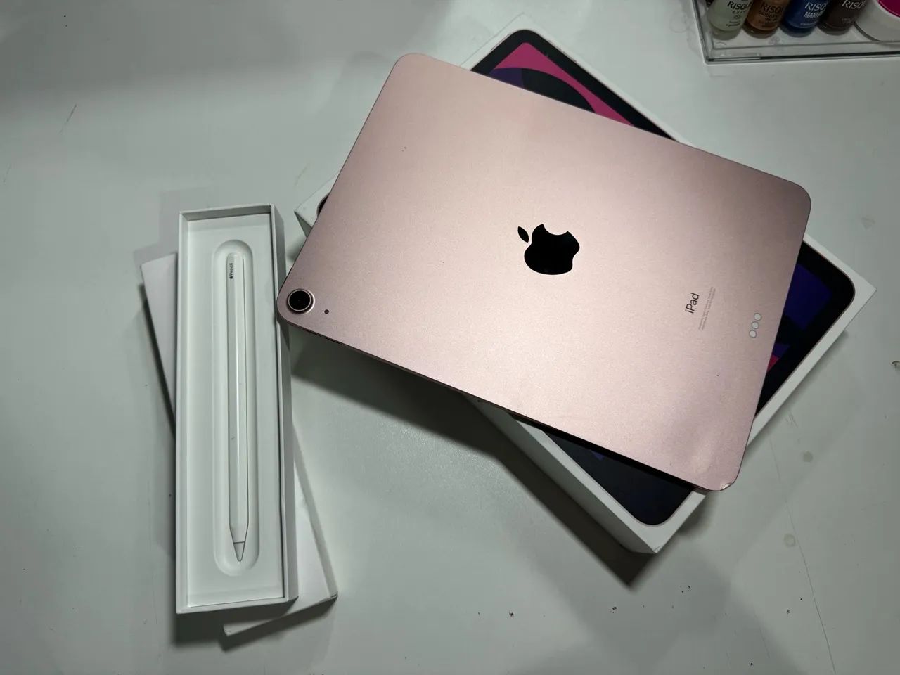 iPad Air 4ª Geração 64GB Rose Gold + Apple Pencil 2ª Geração