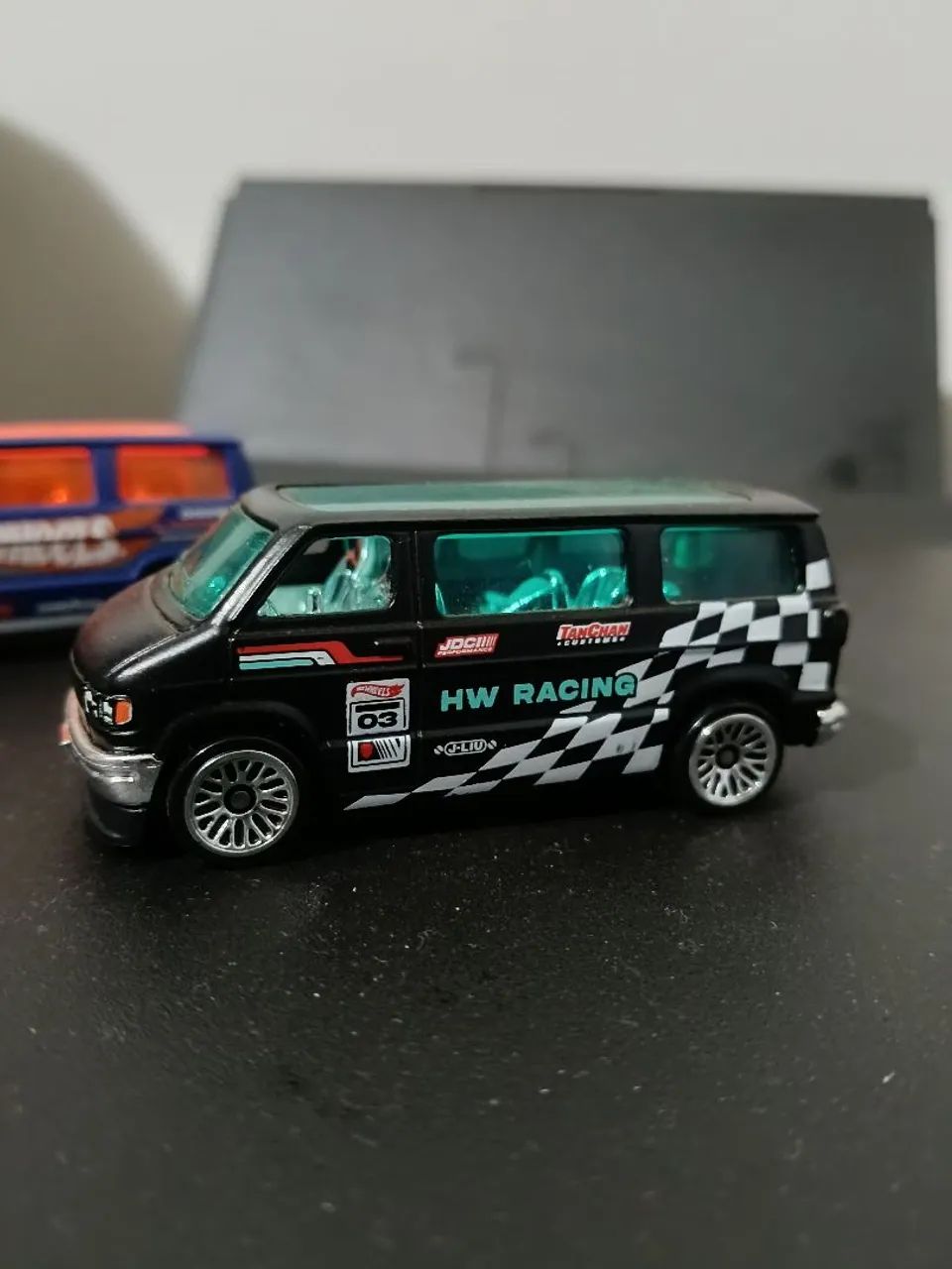 Kit Hotwheels furgão 4 minis  - Foto 4