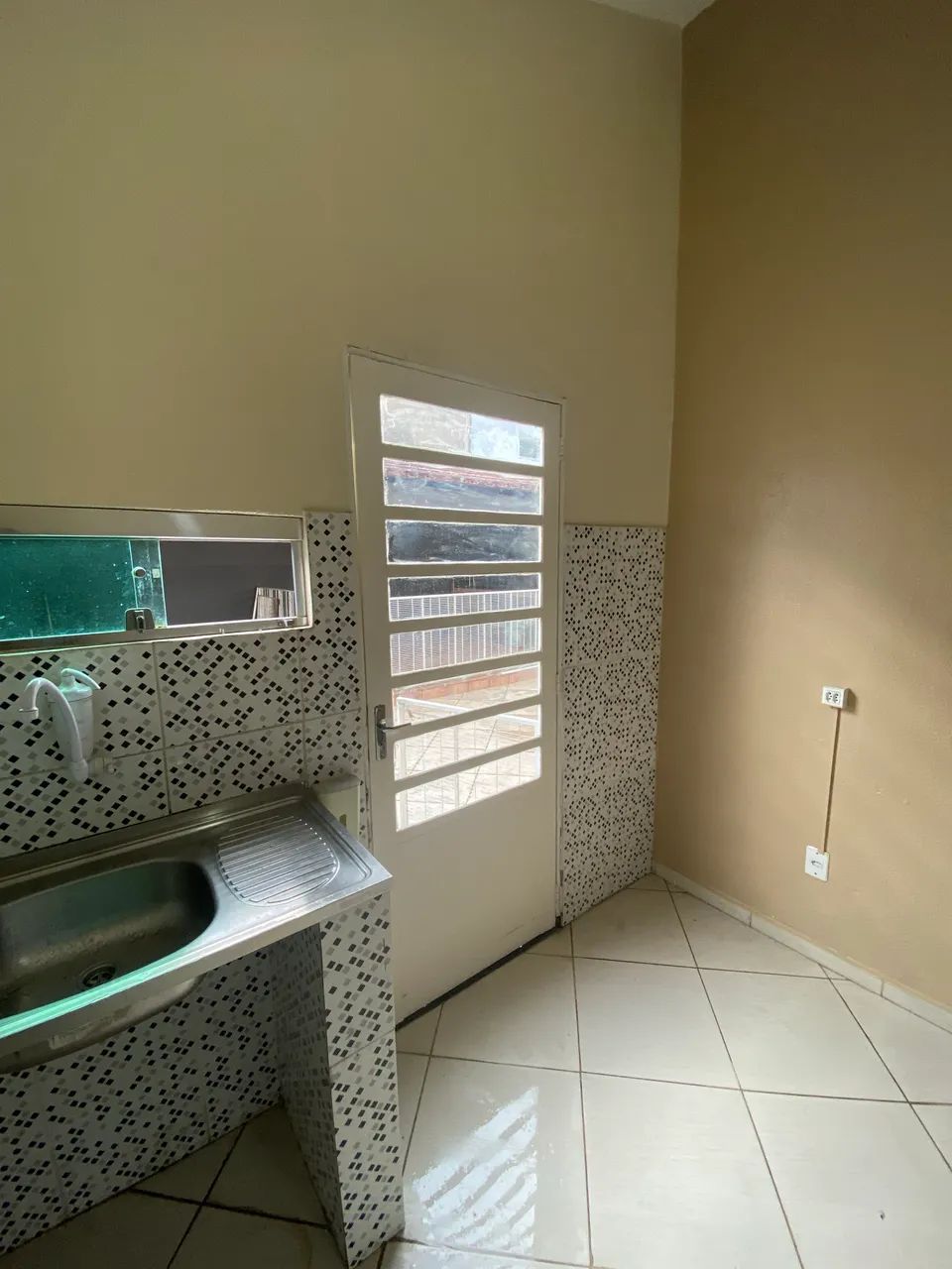 Alugo Linda Casa em Condomínio  - Foto 4