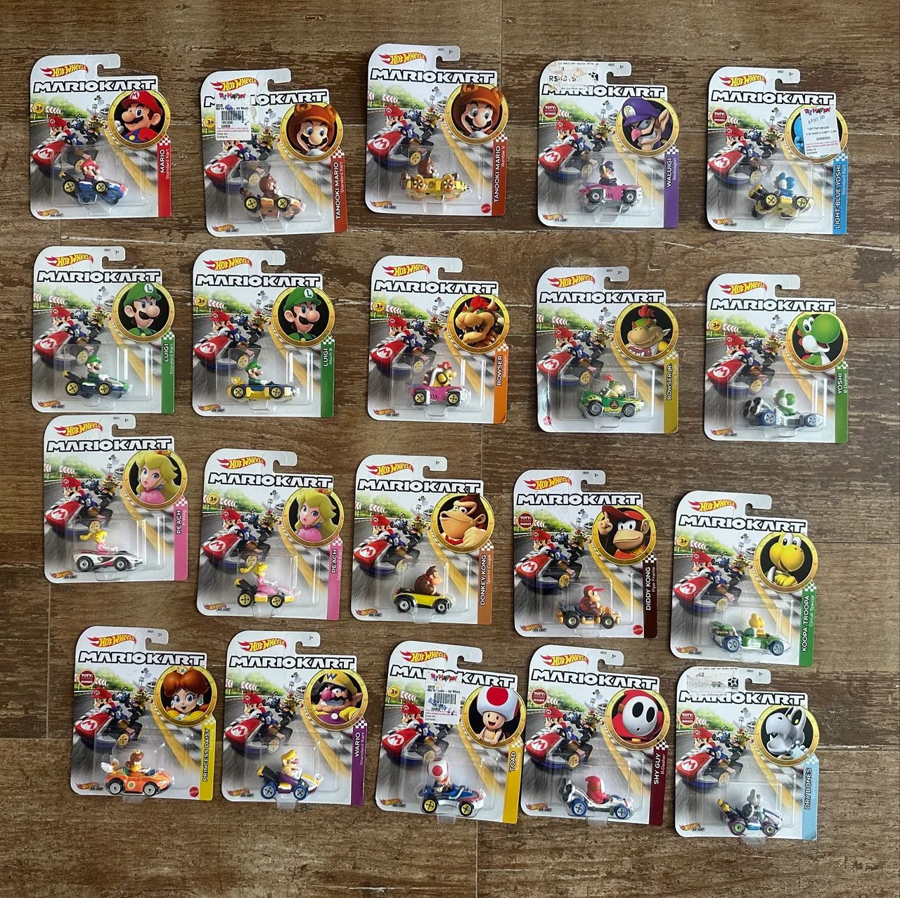 20 miniaturas Hot Wheels MarioKart Super Mario Bross