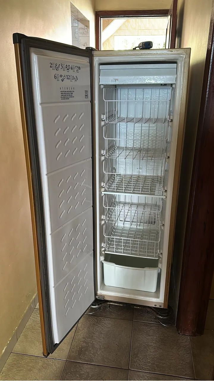 Freezer e Geladeira Consul - Modelos Antigos, Completos e Funcionando - Foto 4