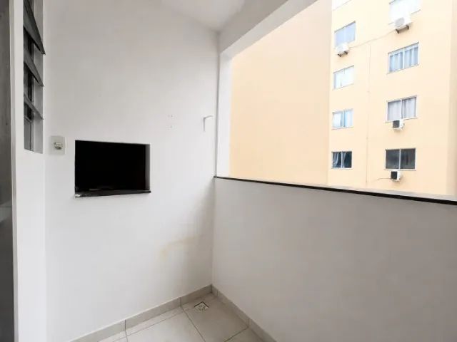 APARTAMENTO SEMI MOBILIADO 51 M² 2 QUARTOS - Foto 4