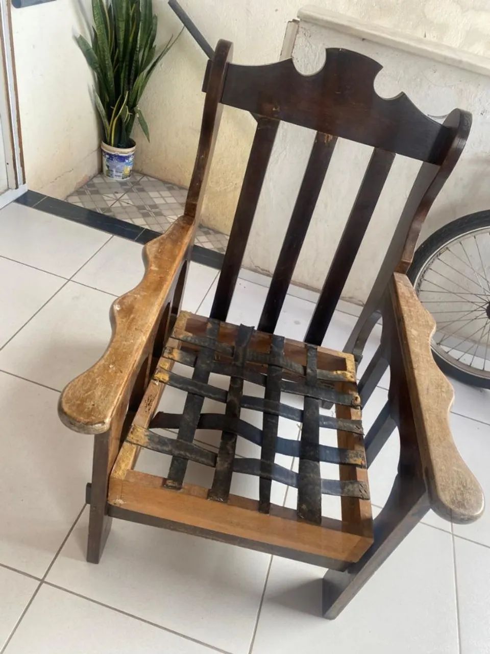 Cadeira de madeira pora  - Foto 2