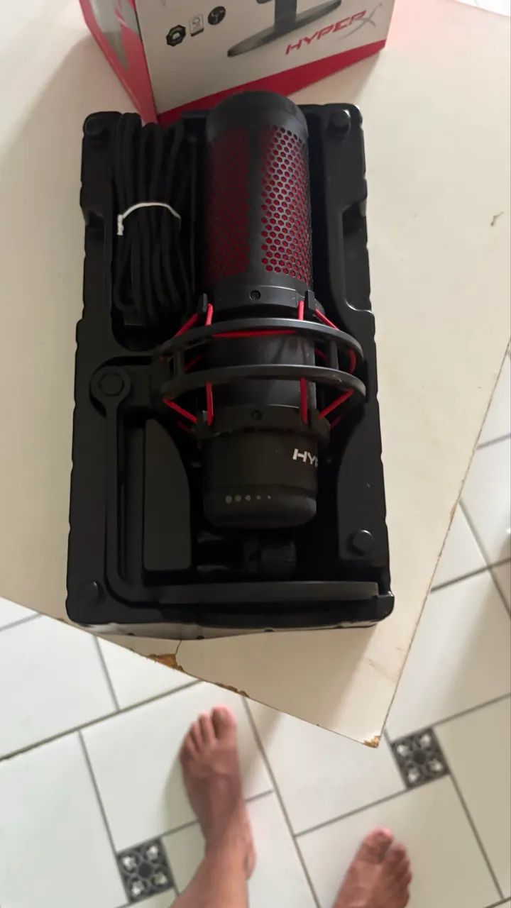 MICROFONE HYPERX QUADCAST  - Foto 4
