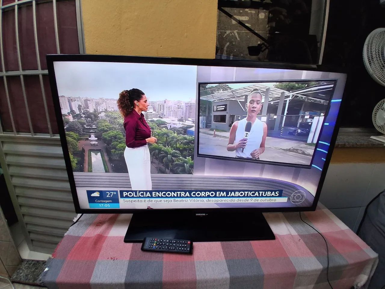 Vendo tv Samsung 40 polegadas led digital não é smart  - Foto 5