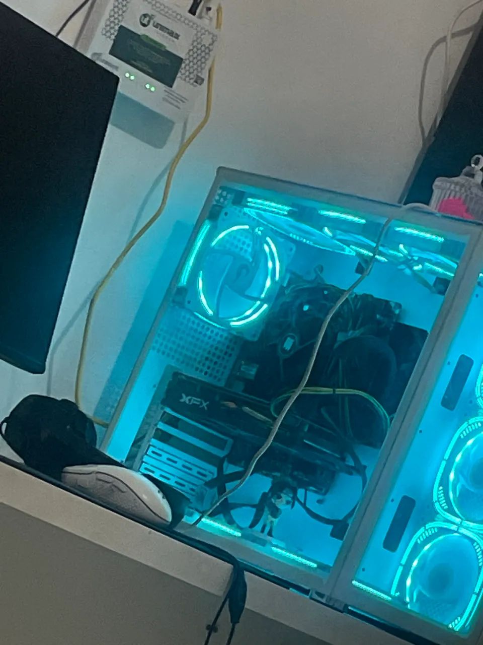 Rx570 8gb seminova em perfeito estado 