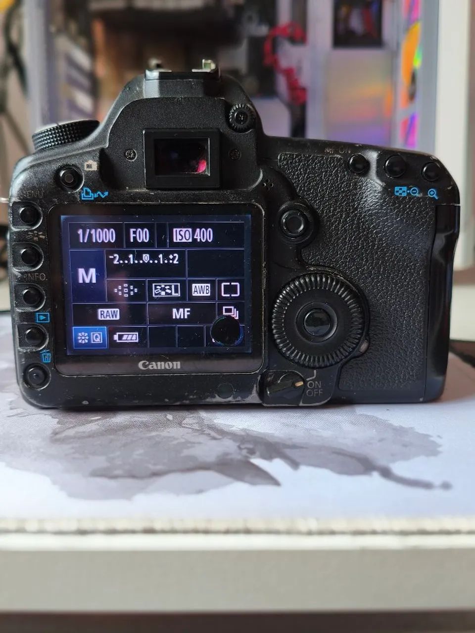 Canon 5D Mark II, DSLR Full frame, Tanque de Guerra  - Foto 6