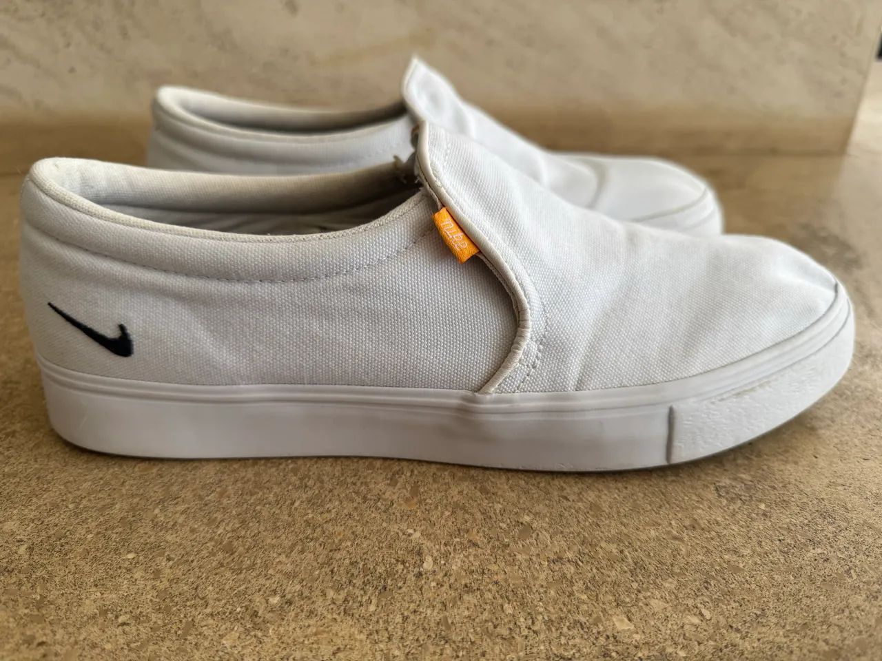 Tênis Nike Slip-on - Foto 2