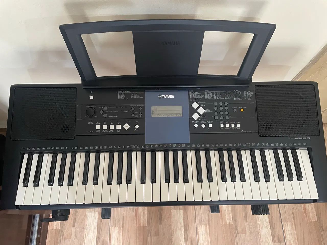 Teclado Yamaha PSR-E333 - Foto 4