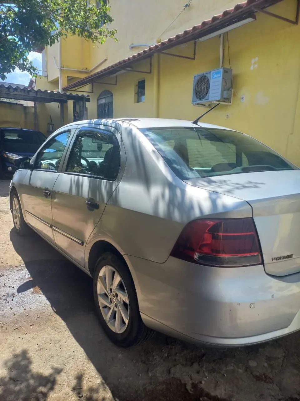Volkswagen Voyage 2011