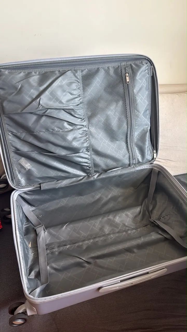 Mala de Viagem Samsonite Prata 23kg Rígida - Rodas 360° - Foto 4