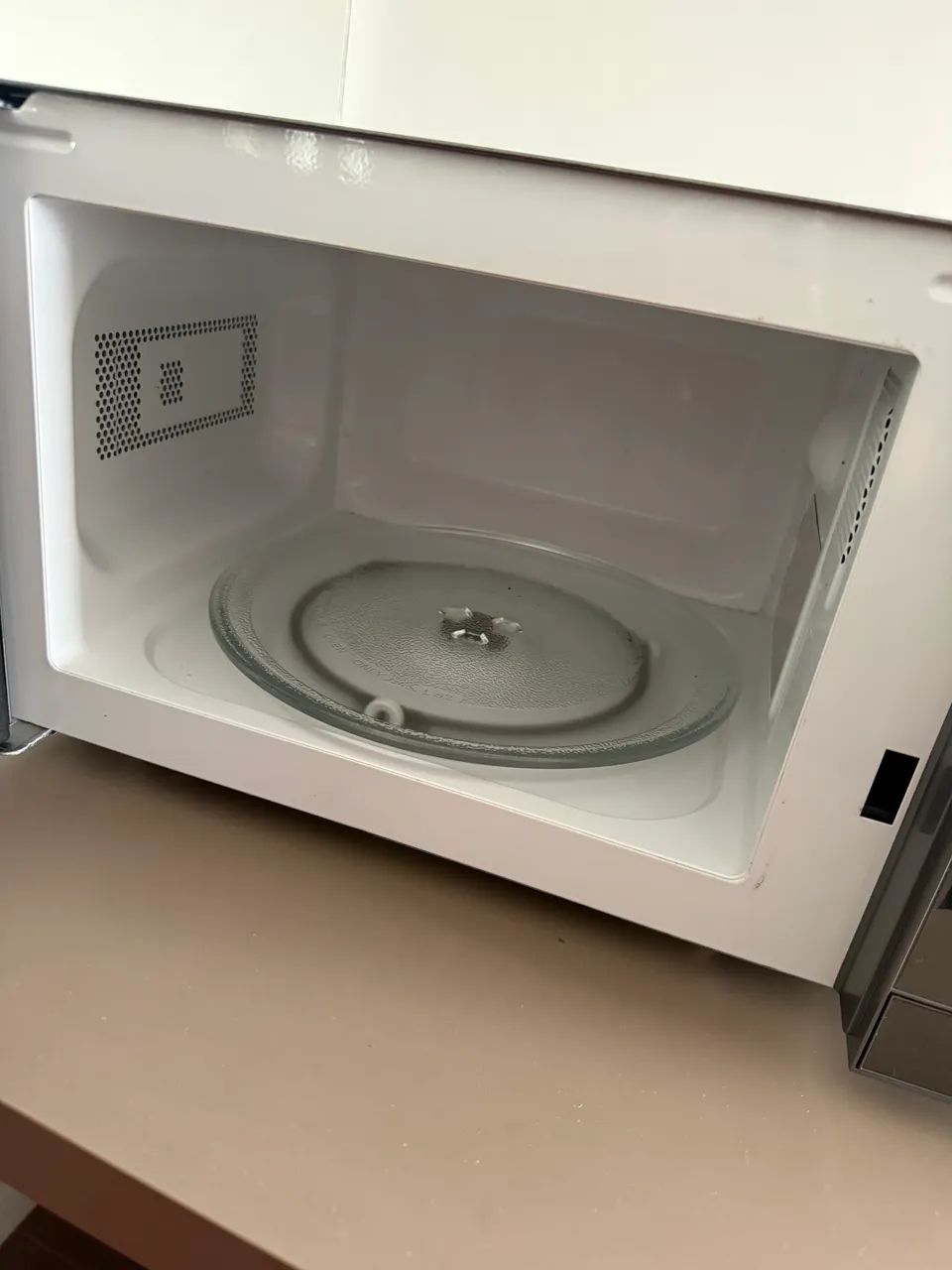 Microondas Midea 20L - Foto 3
