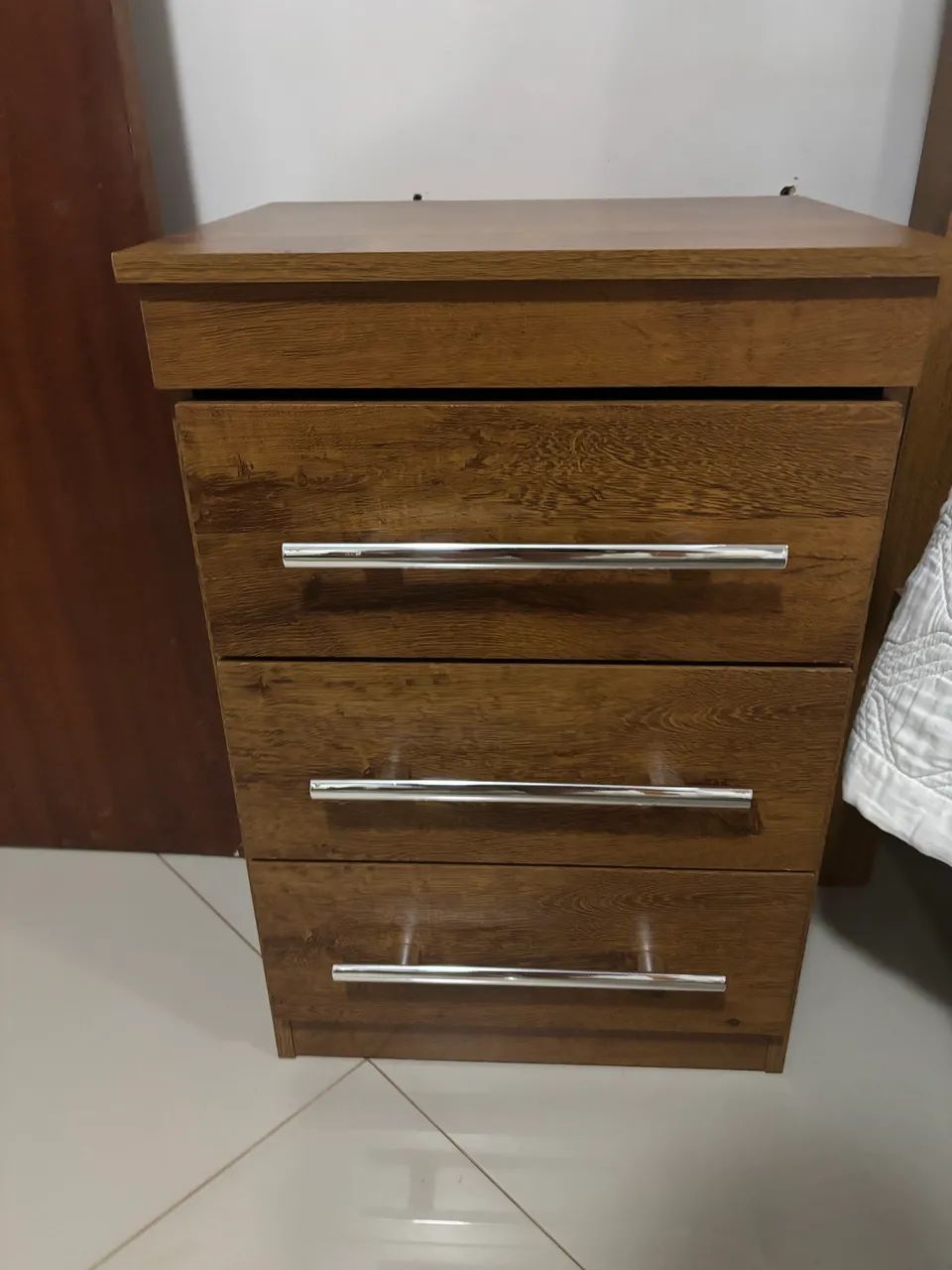 Mesa de canto 