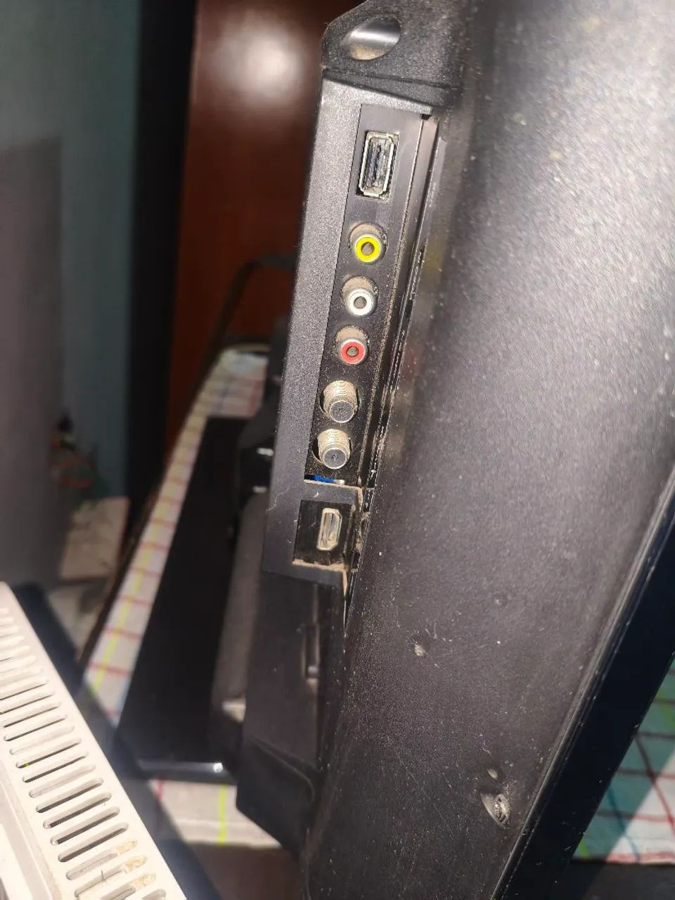 Televisão 32 polegadas led Full HD  - Foto 3