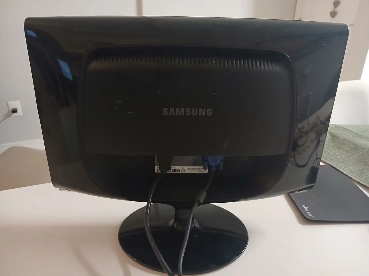Monitor Samsung SyncMaster 18.5" Widescreen HD - Foto 2