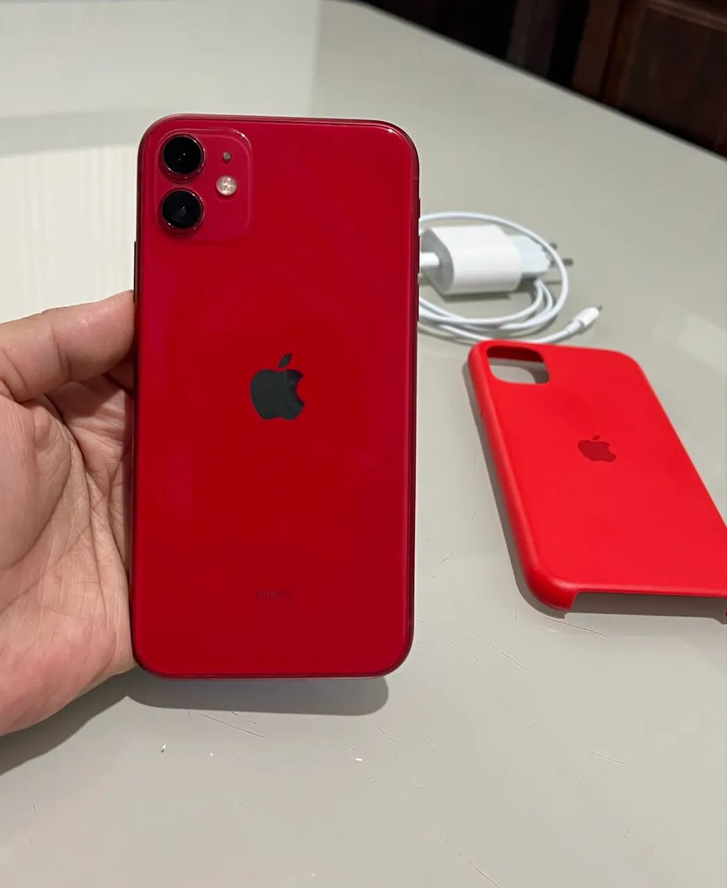 洋*子様 Apple iPhone 11 レッド 64GB iPhone 11 Red - 64GB de armazenamento - Celulares e Smartphones
