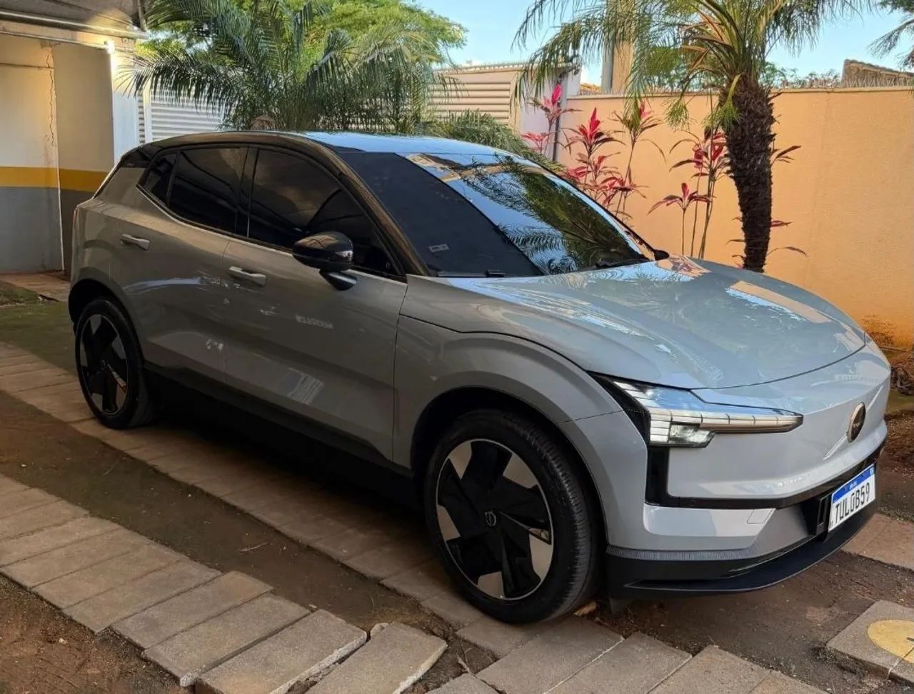 Volvo EX30 E60 Plus (elétrico) 2024 - Foto 2