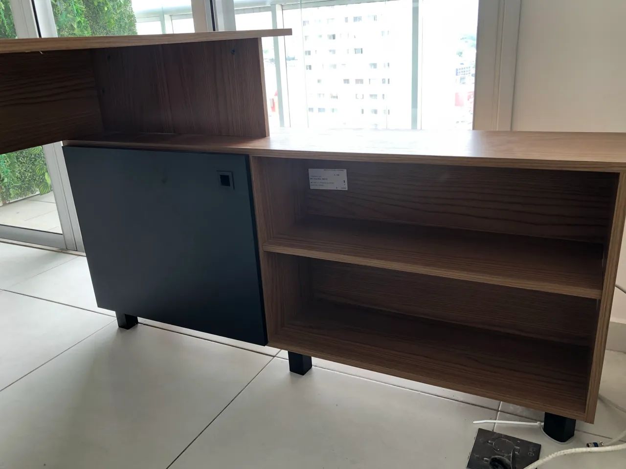 Escrivaninha semi nova 357,00  - Foto 3