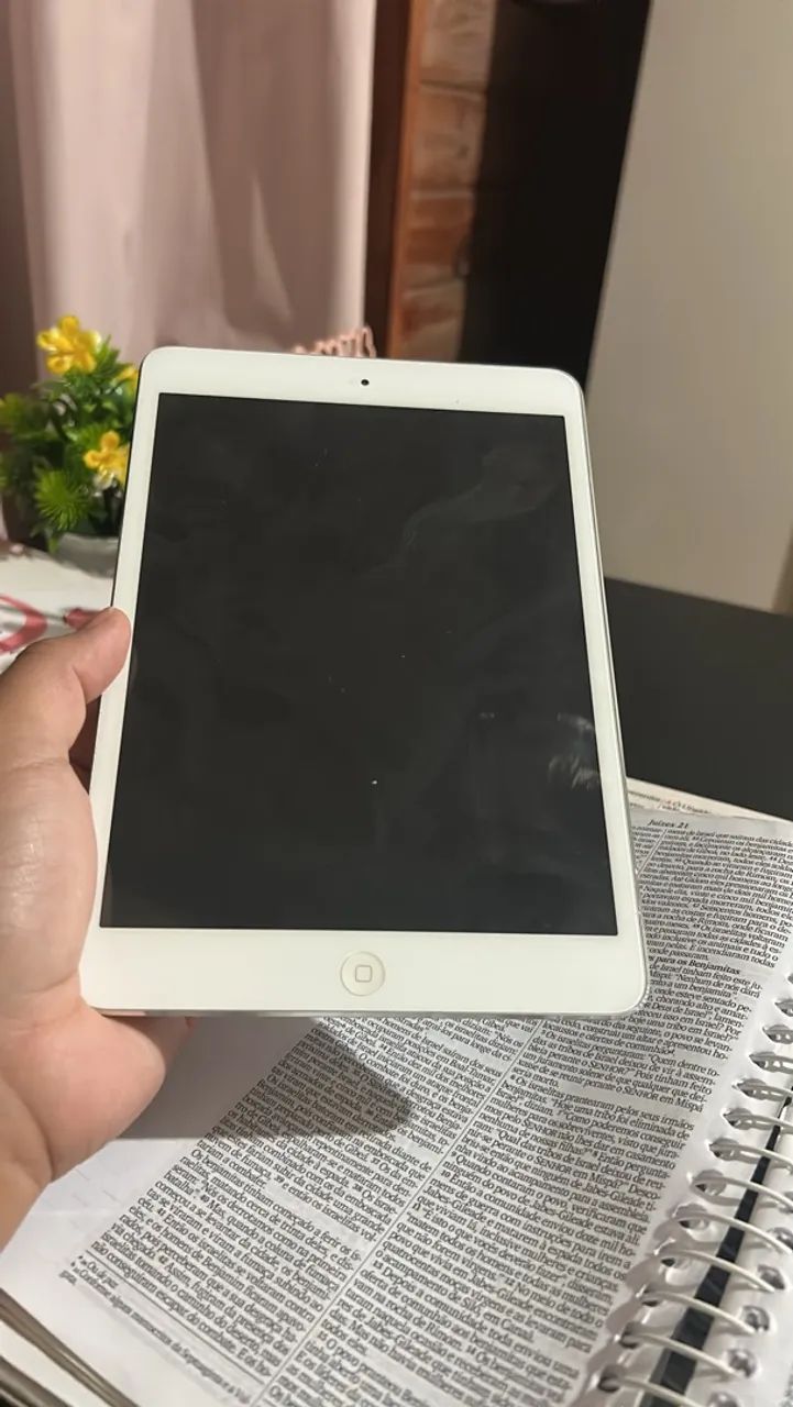 iPad Mini 1ª Geração Apple  Prata - Modelo A1432 (Wi-Fi)
