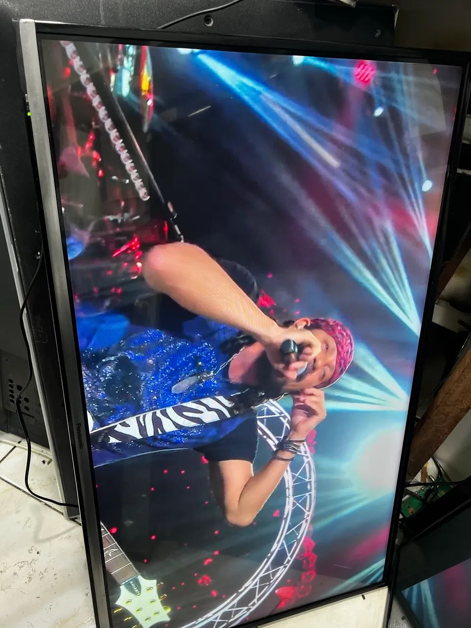 Vendo tv Panasonic smart 42 polegadas  - Foto 3