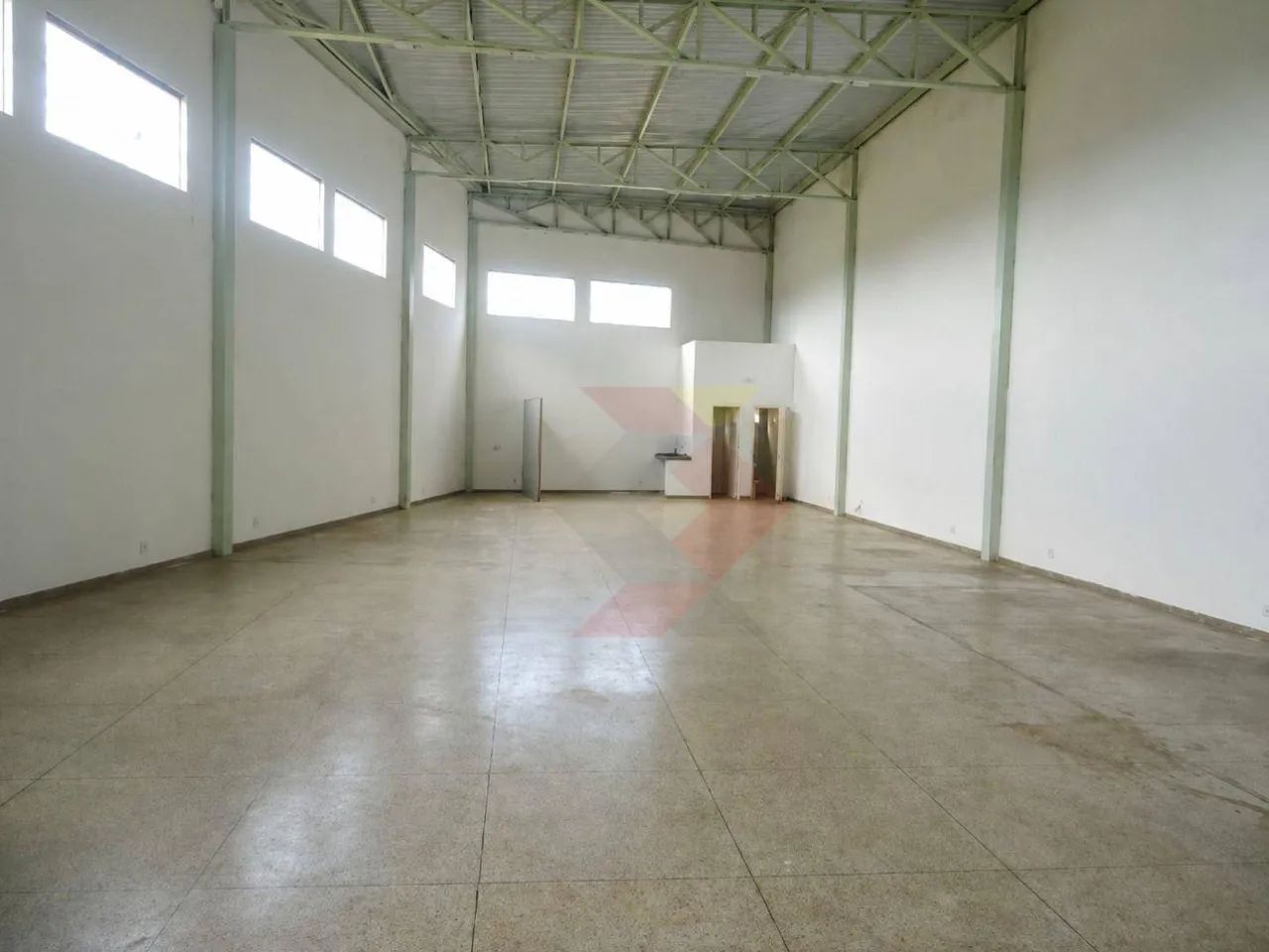 Galpão para alugar, 340m² - Vila Brasília - Aparecida de Goiânia/GO