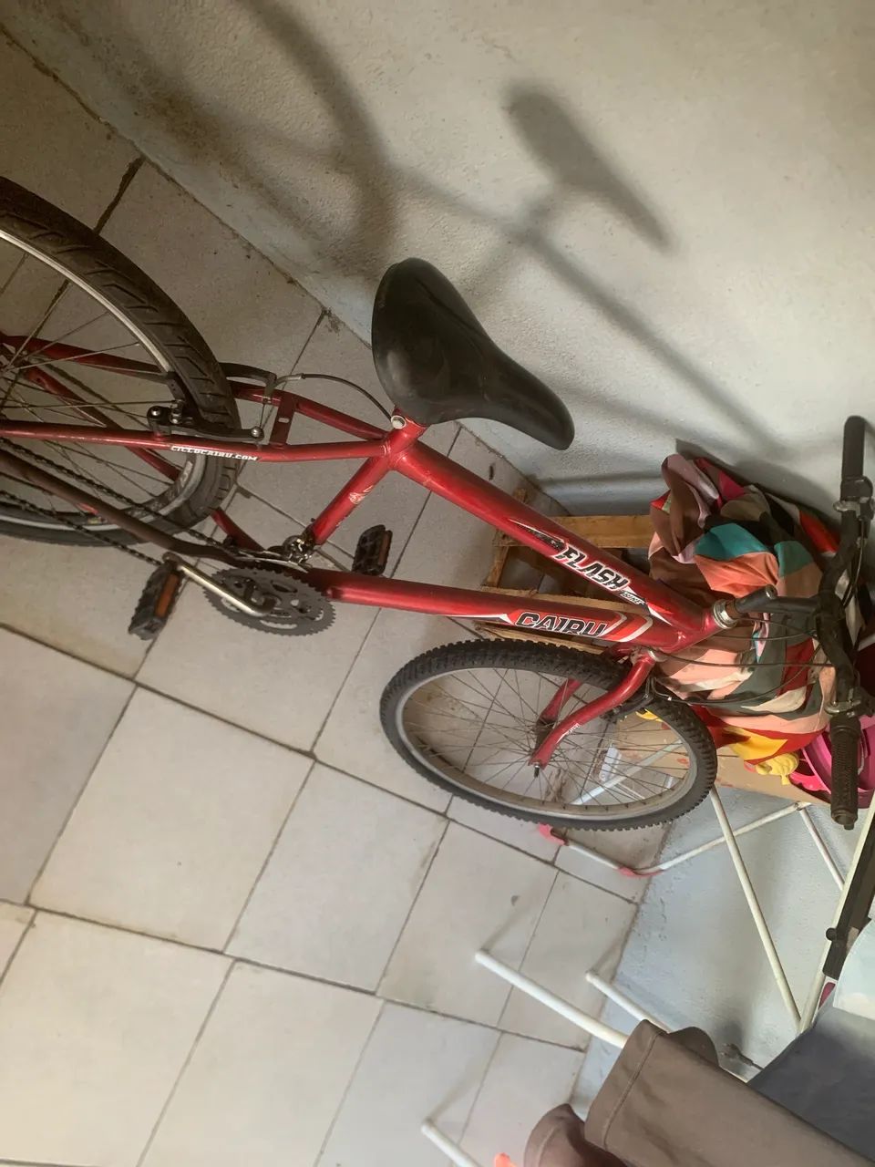 Bicicleta caiuru vermelha - Foto 2