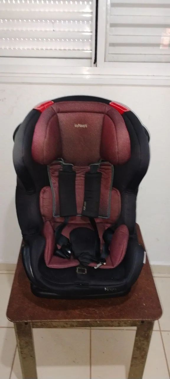 Cadeirão para carro