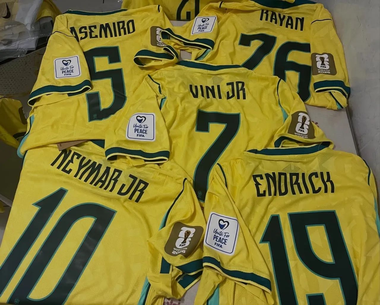 Camisa amarela Brasil copa 2026 customizada de jogo igual dos players em jogo - Foto 3